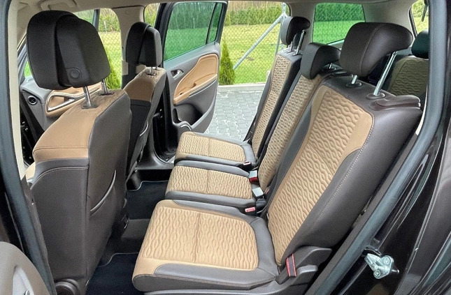 Opel Zafira cena 36997 przebieg: 219000, rok produkcji 2012 z Kozienice małe 667